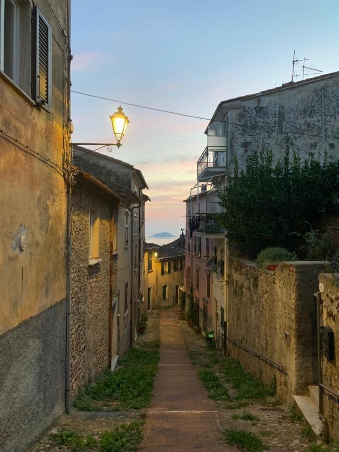 Appartamento La Serra Di Angela A Lerici Luaran gambar